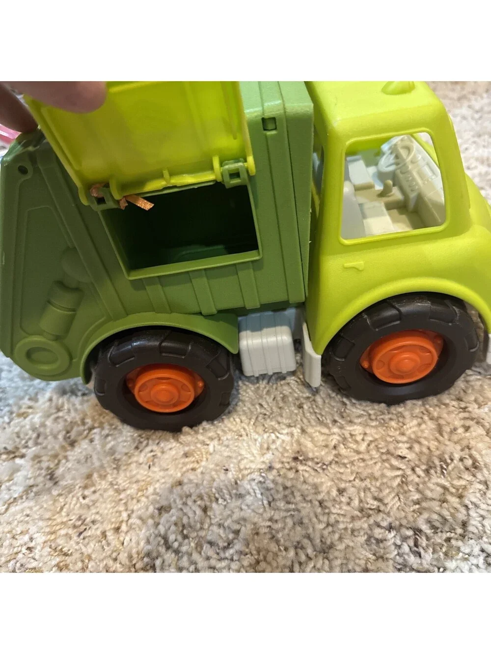 Wonder Wheels By Bataat Recycle Truck with separate storing compartments
